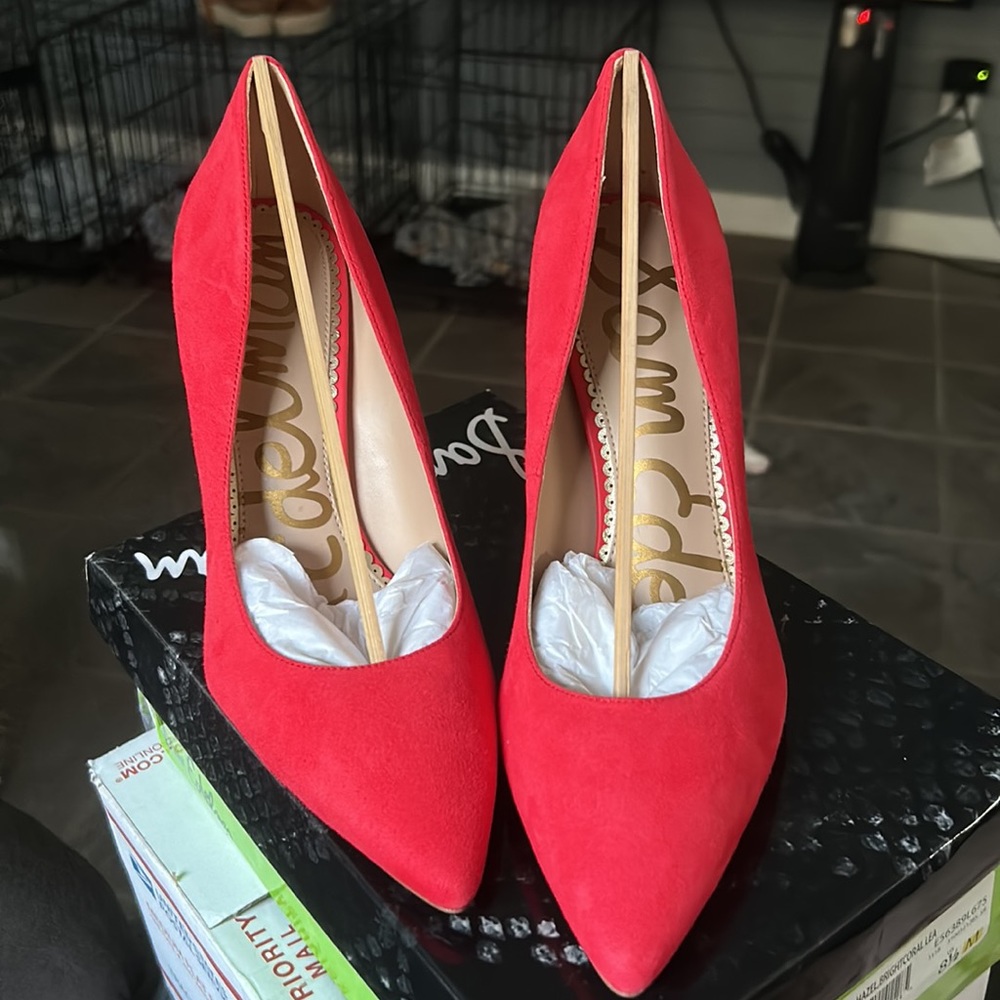 Sam Edelman, Bright Coral 4” suede pumps. A hint of red in the coral.